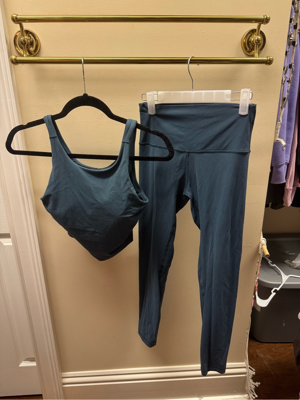 Lululemon Ribbed Teal Activewear Set - Sports Bra & High-Waist Leggings